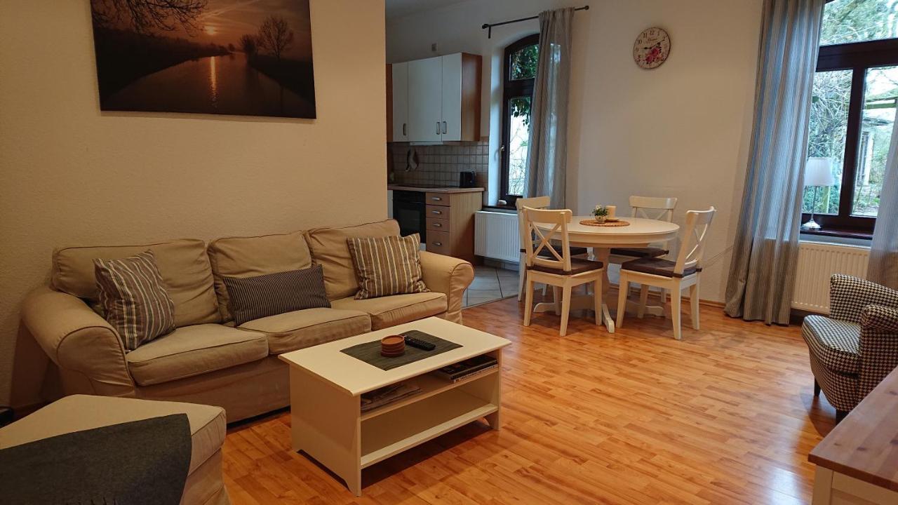 Apartment Im Gruenen - Hof Blohme